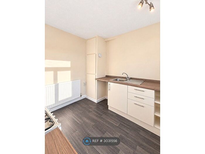 1 Bedroom Flat To Rent In Holbrook Lane, Coventry, CV6
