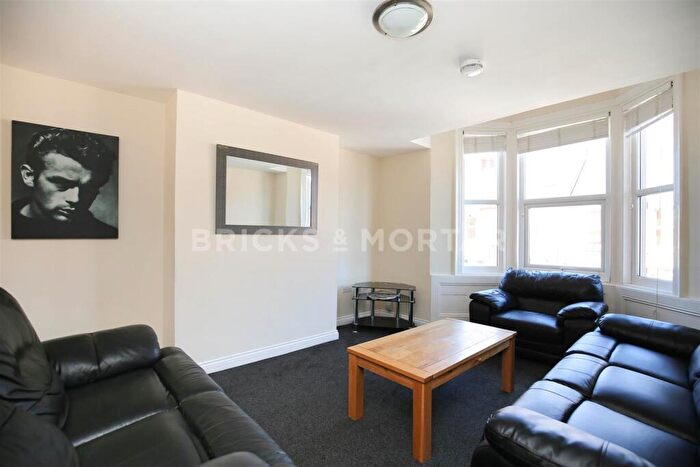 6 Bedroom Maisonette To Rent In (£.pppw) Lavender Gardens, Jesmond, NE2