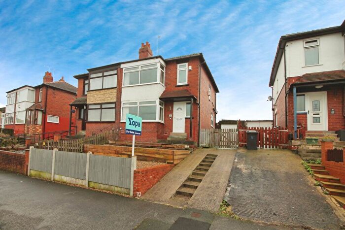 3 Bedroom Semi-Detached House For Sale In Somerville Avenue, Leeds, LS14