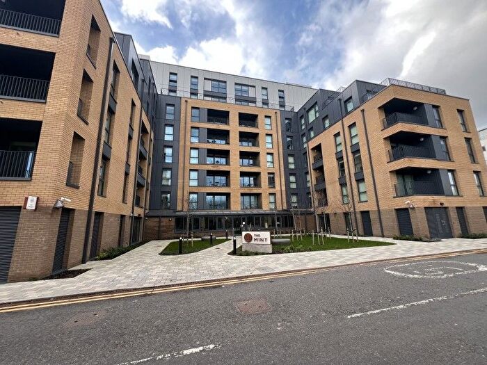 2 Bedroom Flat To Rent In The Mint, Guildford, GU1
