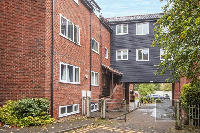 2 Bedroom Flat For Sale In Stuart Gardens, Norwich, NR1