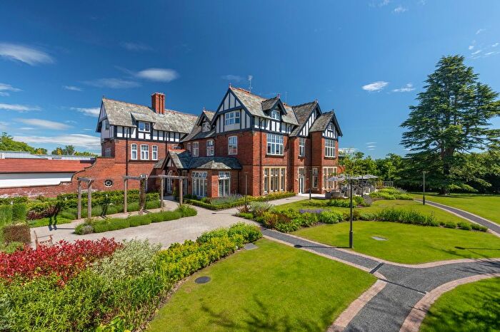 2 Bedroom Flat For Sale In Palace Road, Ripon, North Yorkshire, HG4