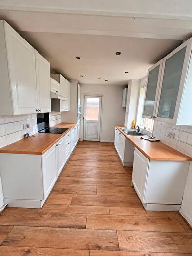 3 Bedroom Semi-Detached House To Rent In Ruskin Grove, Dartford, DA1