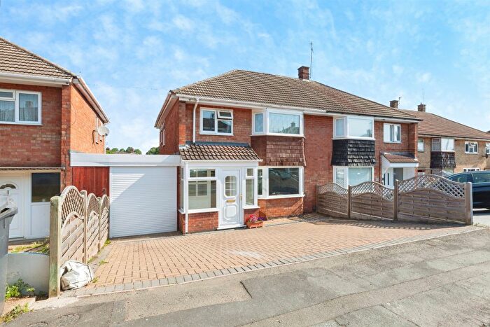 3 Bedroom Semi-Detached House For Sale In Lonsdale Road, Thurmaston, Leicester, LE4