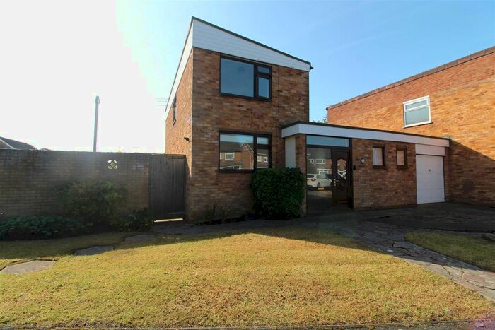 3 Bedroom Link Detached House To Rent In Burlington Avenue, Formby, Liverpool, L37