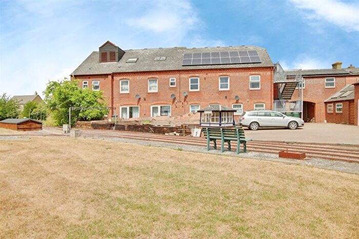 1 Bedroom Flat To Rent In Boxworth End, Swavesey, Cambridge, CB24