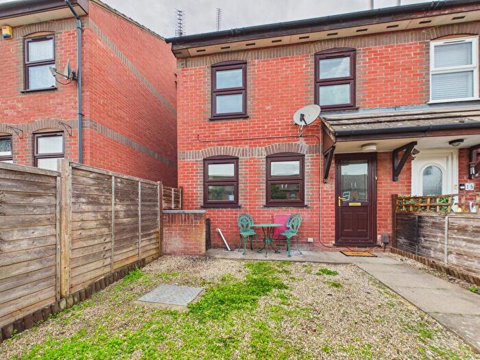 1 Bedroom Semi-Detached House To Rent In Rona Court, Reading, RG30