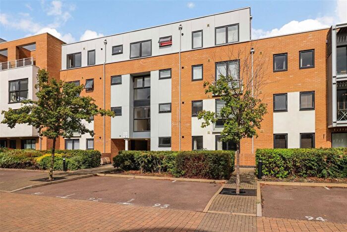 2 Bedroom Flat For Sale In Cromwell Road, Cambridge, CB1