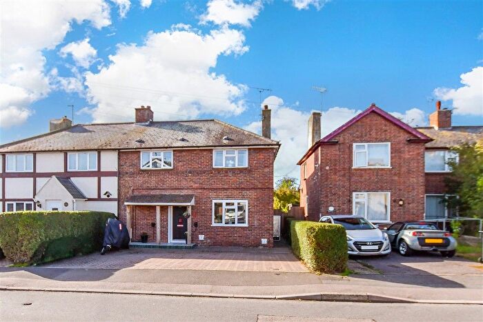 4 Bedroom Semi-Detached House For Sale In Osborne Road, Willesborough, Ashford, Kent, TN24