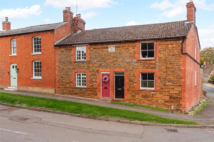 2 Bedroom Cottage For Sale In High Street, Everdon, Daventry, Northamptonshire, NN11