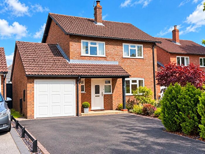 4 Bedroom Detached House For Sale In Ebor Paddock, Calne, SN11