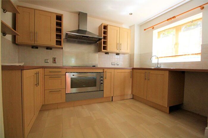 2 Bedroom Apartment To Rent In Bloyes Mews, Colchester, Essex, CO1