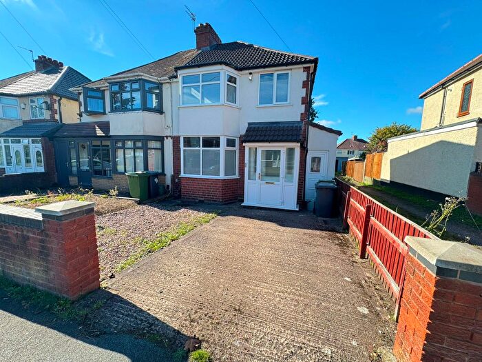 3 Bedroom Semi-Detached House To Rent In Ridge Lane, Wednesfield, WV11