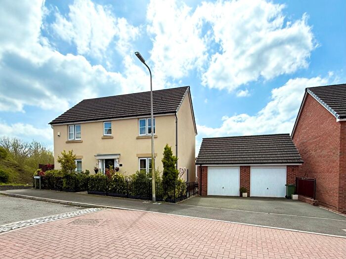 4 Bedroom Detached House For Sale In Maes Y Ffion, Llwydcoed, Aberdare, Rhondda Cynon Taf, CF44