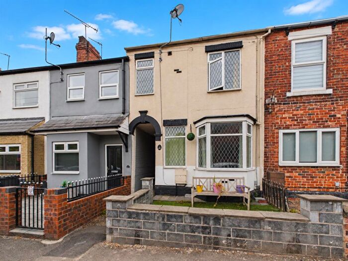 3 Bedroom Terraced House For Sale In Station Road, Killamarsh, Sheffield, S21