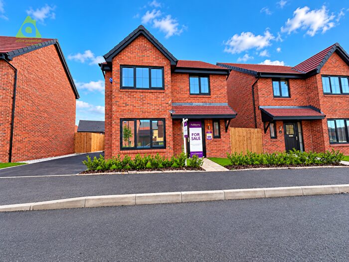 4 Bedroom Detached House For Sale In Cockersand Drive, Westhoughton, BL5