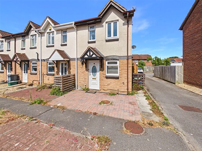 2 Bedroom End Of Terrace House For Sale In Oakridge Close, Abbeymead, Gloucester, Gloucestershire, GL4