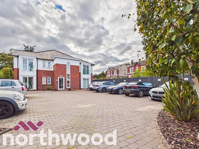 2 Bedroom Flat For Sale In Dover Point, Birkdale, Southport, PR8
