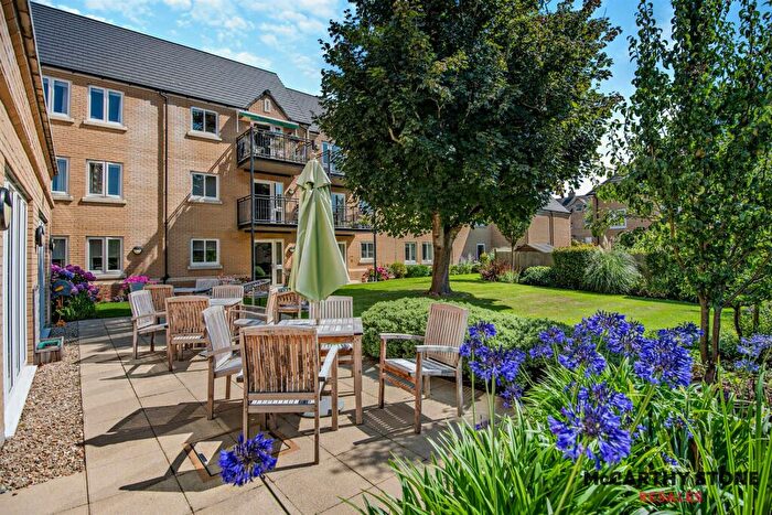 1 Bedroom Apartment For Sale In Olivier Place, Hart Close, Wilton, Wiltshire, SP2