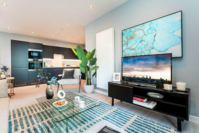 2 Bedroom Apartment For Sale In Fielders Quarter Fielders Crescent Barking London, IG11