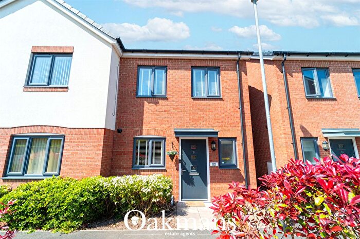 2 Bedroom Semi-Detached House For Sale In Windsor Avenue, Birmingham, B45