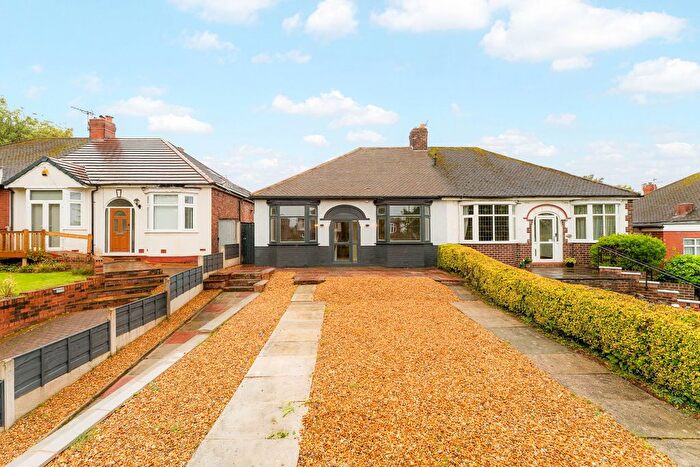 2 Bedroom Semi-Detached Bungalow To Rent In Halton Brow, Runcorn, WA7