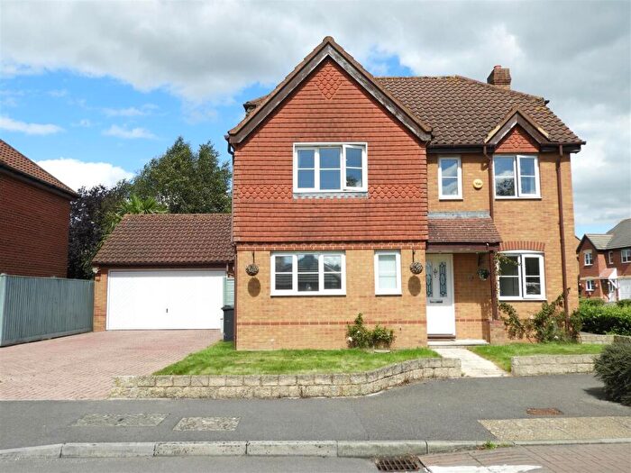 4 Bedroom Detached House To Rent In Tracy Close, Abbey Meads, Swindon, SN25