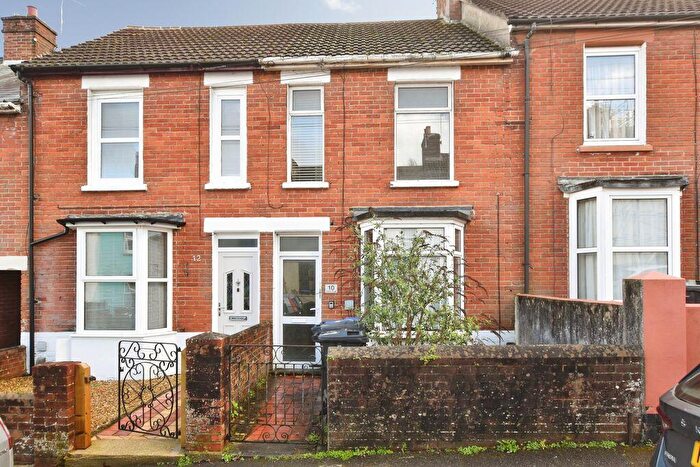 1 Bedroom Flat For Sale In Clifton Road, Salisbury ***Watch The Video Tour***, SP2