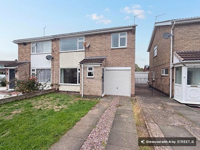 4 Bedroom Semi-Detached House For Sale In Kinross Crescent, Loughborough, LE11