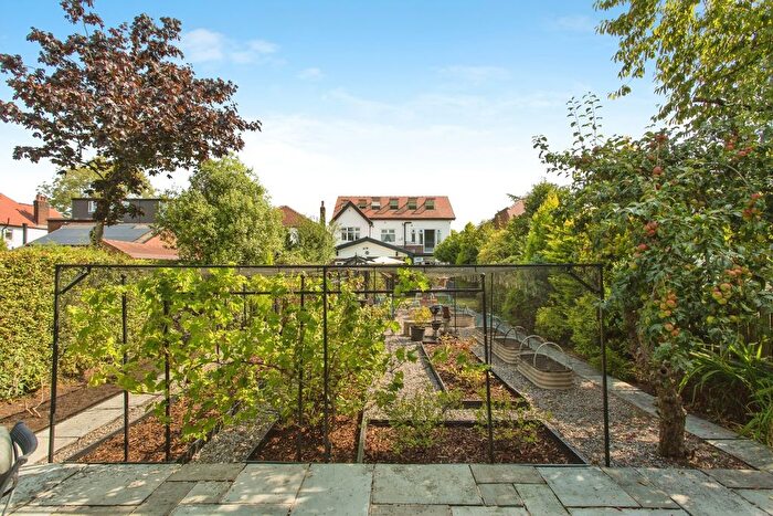 6 Bedroom Detached House For Sale In Garstang Road, Fulwood, Preston, Lancashire, PR2