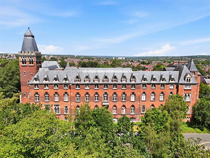 1 Bedroom Apartment For Sale In Victory Road, Wanstead, E11