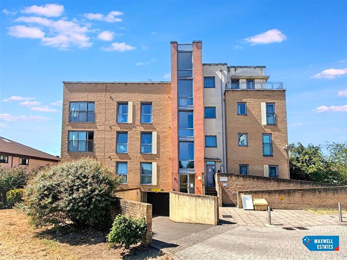 2 Bedroom Property To Rent In Fortune Avenue, Edgware, HA8
