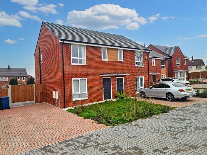 3 Bedroom Semi-Detached House To Rent In Stainton Drive, Middleton, Manchester, M24