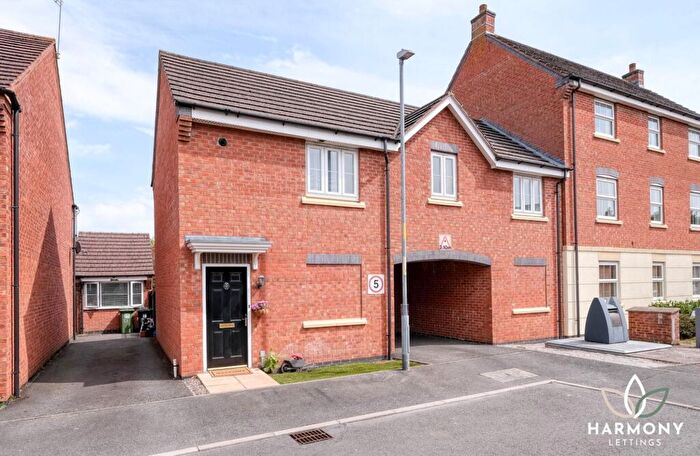 2 Bedroom Coach House To Rent In Pitchcombe Close, Redditch, B98