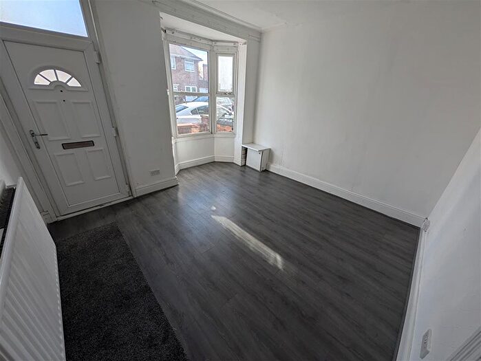 End Of Terrace House To Rent In Addenbrooke Street, Wednesbury, WS10