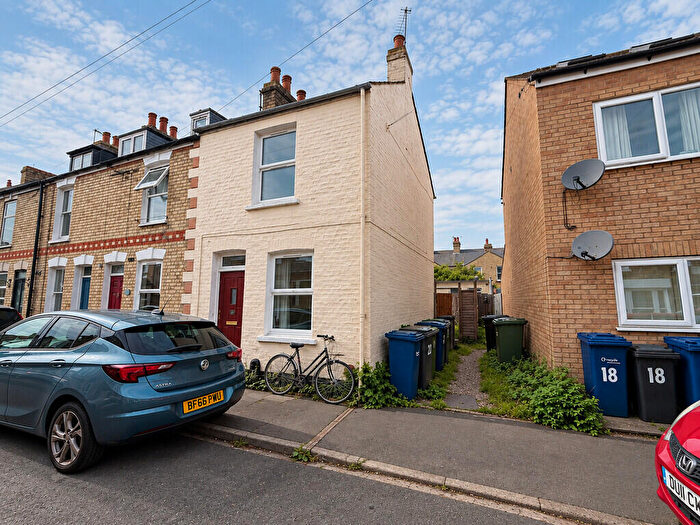 3 Bedroom End Of Terrace House For Sale In Madras Road, Cambridge, CB1