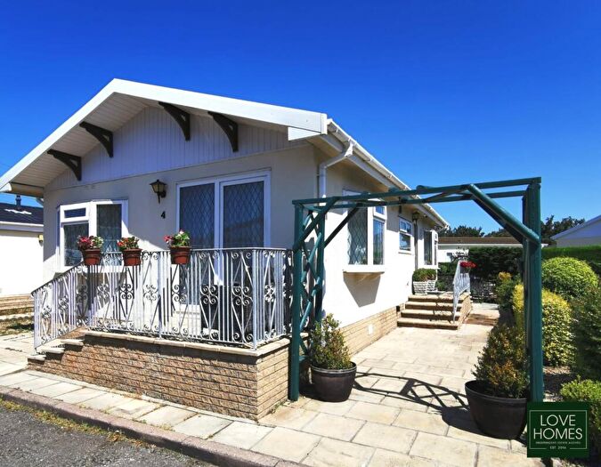2 Bedroom Park Home For Sale In Lotus Drive, Carr Bridge Residential Park, Blackpool, Lancashire, FY4