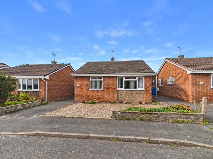 2 Bedroom Detached Bungalow For Sale In Oak Drive, Mickleover, DE3