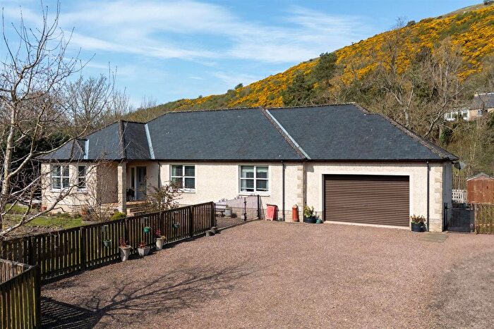 4 Bedroom Bungalow For Sale In Whitlaw Gardens, Hawick, TD9