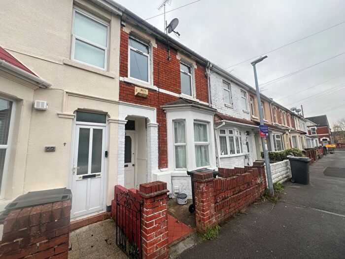 2 Bedroom Property To Rent In Rosebery Street, Swindon, SN1
