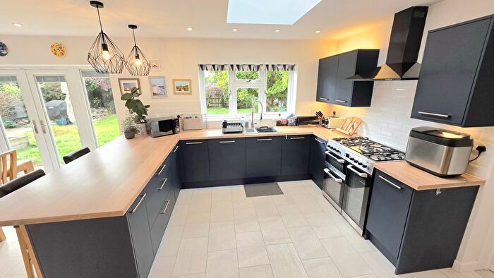4 Bedroom Detached House To Rent In Wyre Piddle, WR10