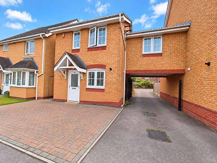 3 Bedroom Semi-Detached House For Sale In Morgan Close, Luton, Bedfordshire, LU4