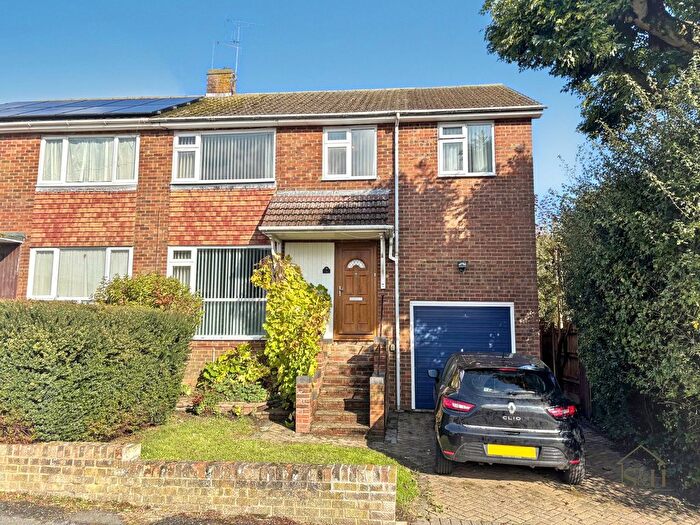 4 Bedroom Semi-Detached House For Sale In Ripley Road, Willesborough, TN24