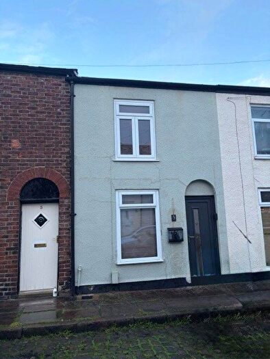 2 Bedroom Terraced House To Rent In Blackshaw Street, Macclesfield, SK11