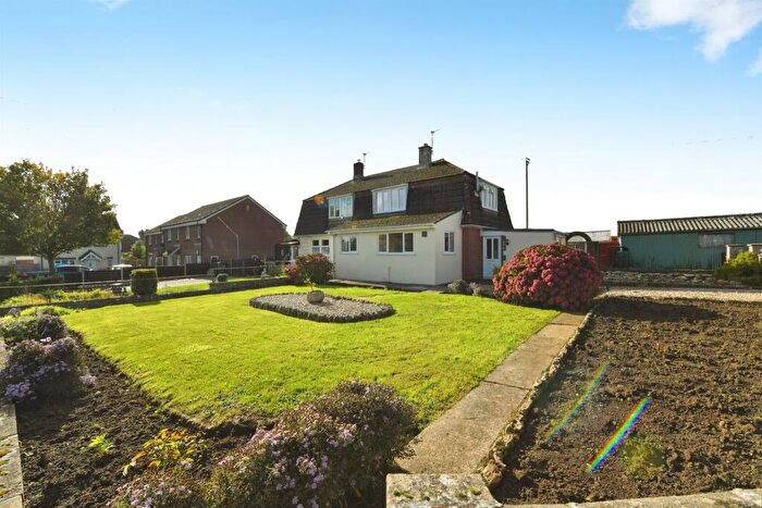 2 Bedroom Semi-Detached House For Sale In Hillcrest Road, Templecombe, BA8