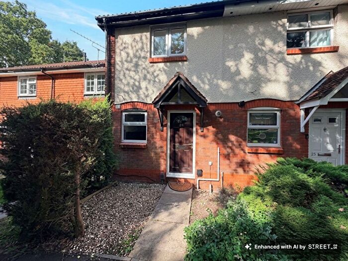 2 Bedroom Terraced House For Sale In Springford Gardens, Southampton, SO16