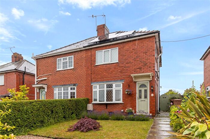 3 Bedroom Semi-Detached House For Sale In South Street, Barnetby, DN38