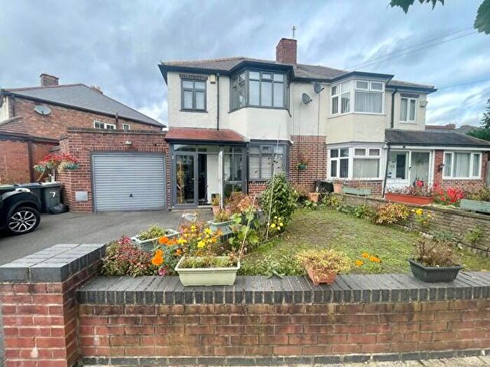 3 Bedroom House To Rent In Hesketh Crescent, Erdington, B23