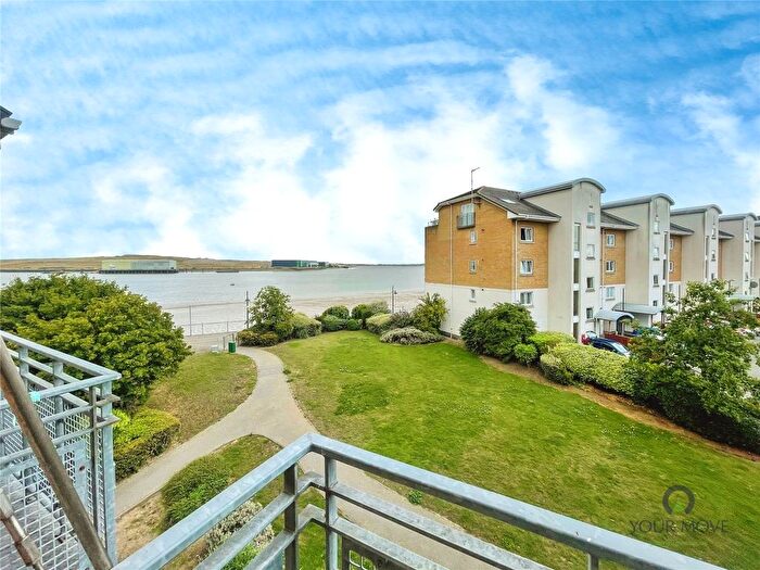 2 Bedroom Flat For Sale In Macarthur Close, Erith, DA8