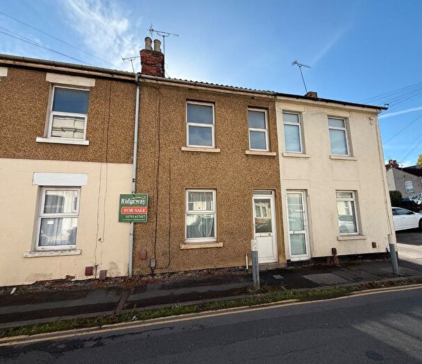 2 Bedroom Terraced House For Sale In Jennings Street, Rodbourne, SN2